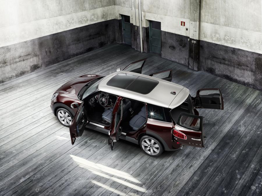  Mini Cooper S Clubman 2015 года  (фото 2 из 29)